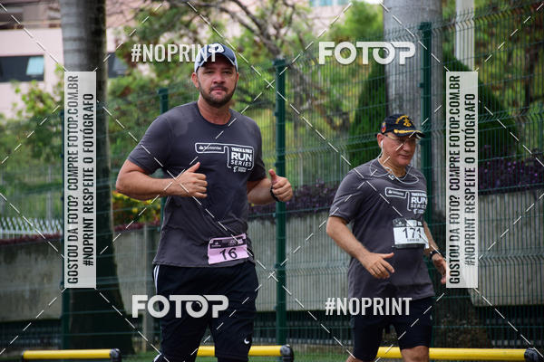 Acquista le foto dell'eventoSantander Track&Field Run Series - Shopping da Bahia in Fotop