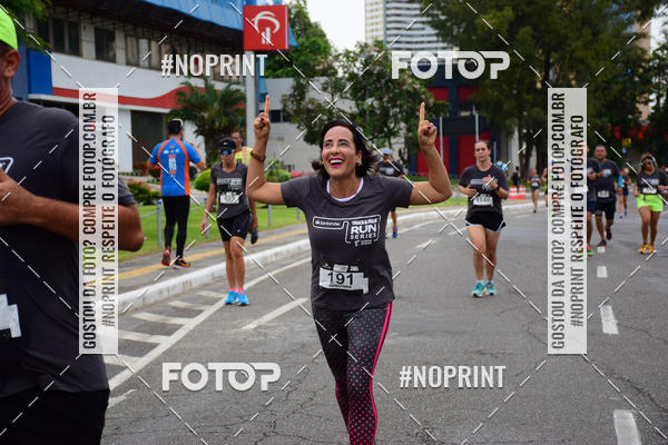 Acquista le foto dell'eventoSantander Track&Field Run Series - Shopping da Bahia in Fotop