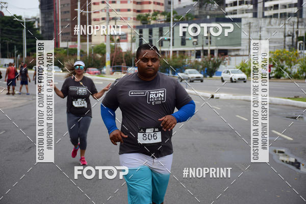 Acquista le foto dell'eventoSantander Track&Field Run Series - Shopping da Bahia in Fotop