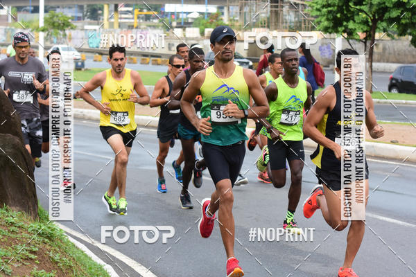 Acquista le foto dell'eventoSantander Track&Field Run Series - Shopping da Bahia in Fotop