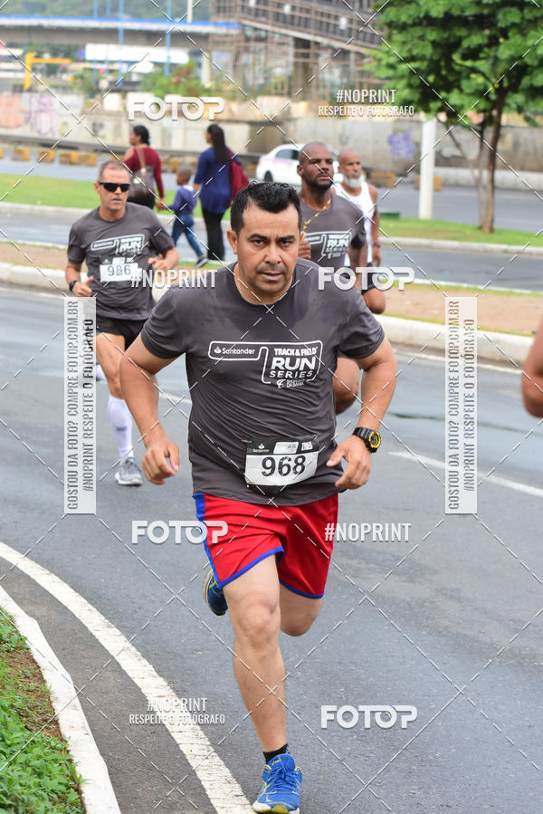 Acquista le foto dell'eventoSantander Track&Field Run Series - Shopping da Bahia in Fotop