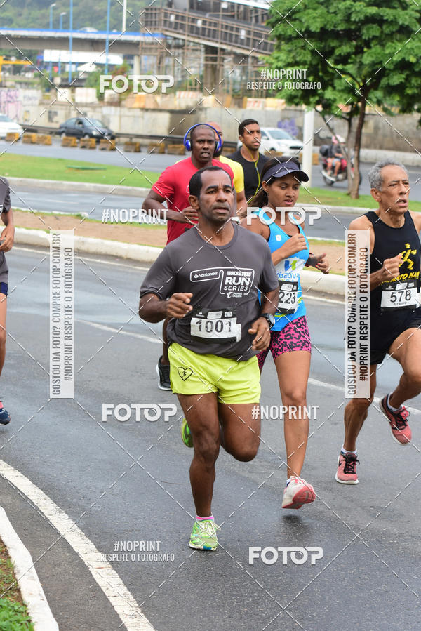 Acquista le foto dell'eventoSantander Track&Field Run Series - Shopping da Bahia in Fotop