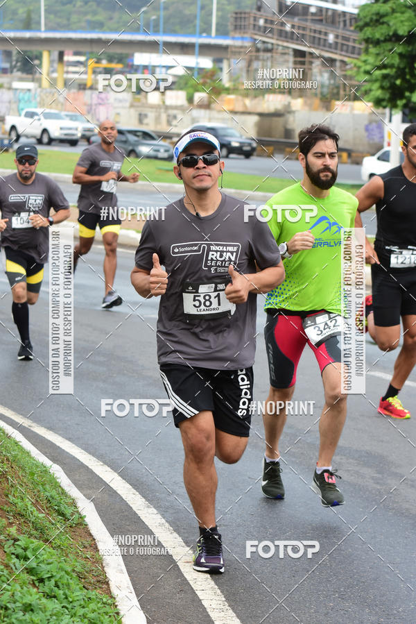 Acquista le foto dell'eventoSantander Track&Field Run Series - Shopping da Bahia in Fotop