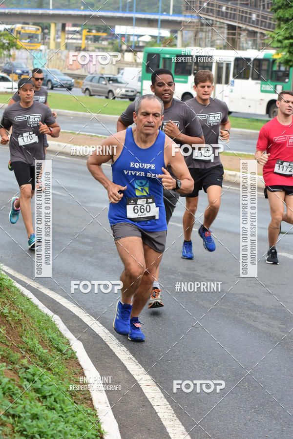 Acquista le foto dell'eventoSantander Track&Field Run Series - Shopping da Bahia in Fotop