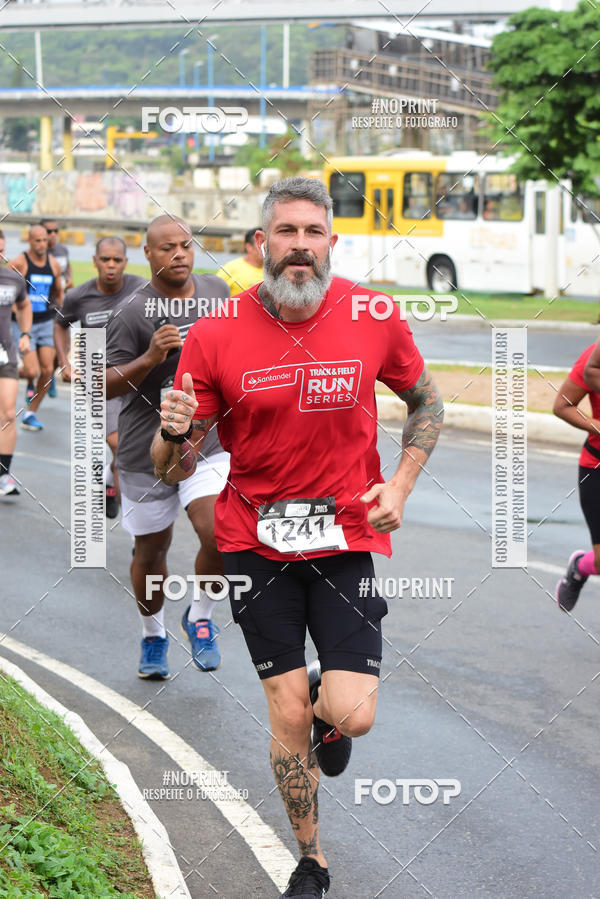 Buy your photos of the eventSantander Track&Field Run Series - Shopping da Bahia on Fotop
