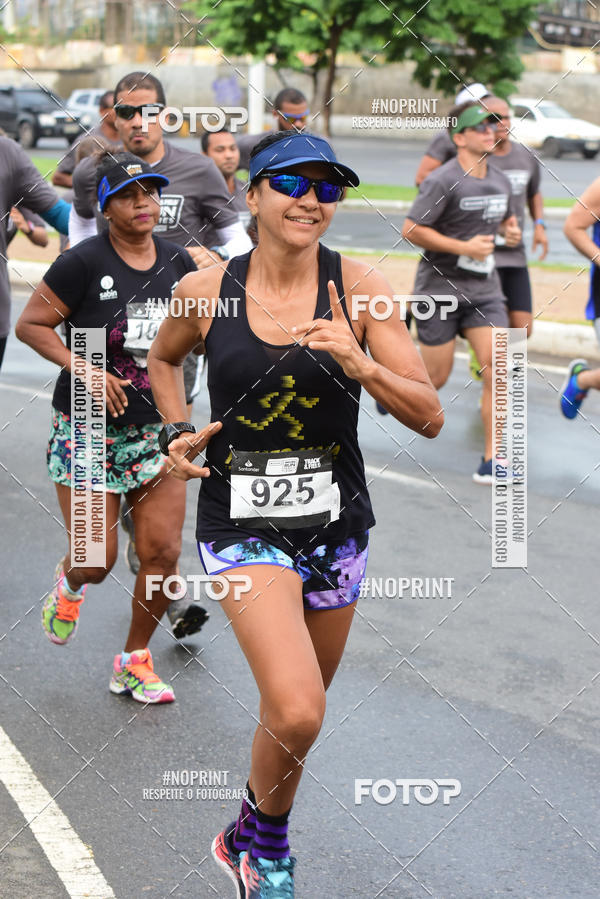 Buy your photos of the eventSantander Track&Field Run Series - Shopping da Bahia on Fotop