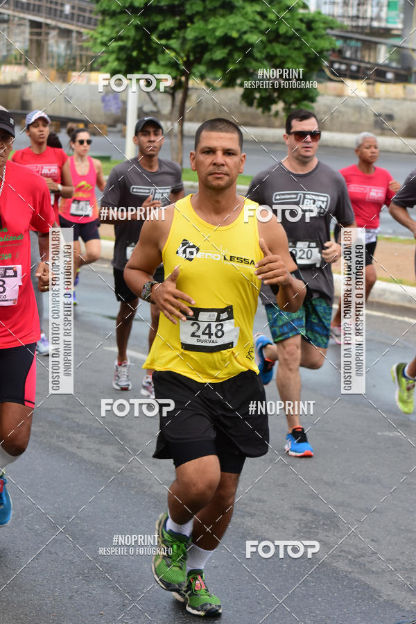 Buy your photos of the eventSantander Track&Field Run Series - Shopping da Bahia on Fotop
