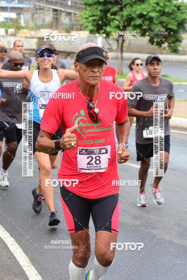 Buy your photos of the eventSantander Track&Field Run Series - Shopping da Bahia on Fotop