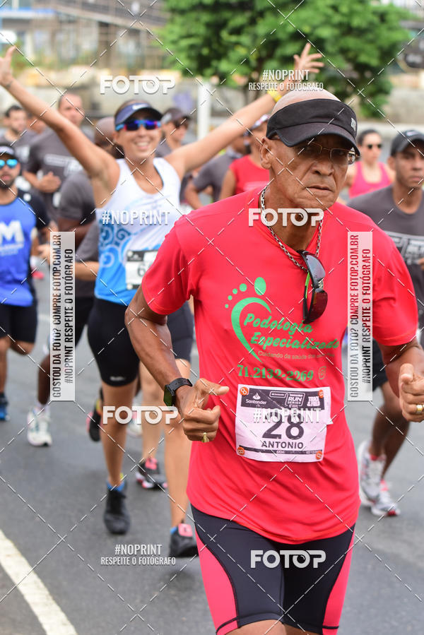 Buy your photos of the eventSantander Track&Field Run Series - Shopping da Bahia on Fotop