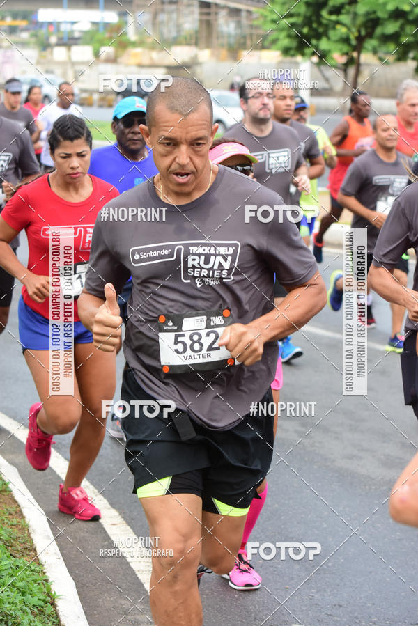 Buy your photos of the eventSantander Track&Field Run Series - Shopping da Bahia on Fotop