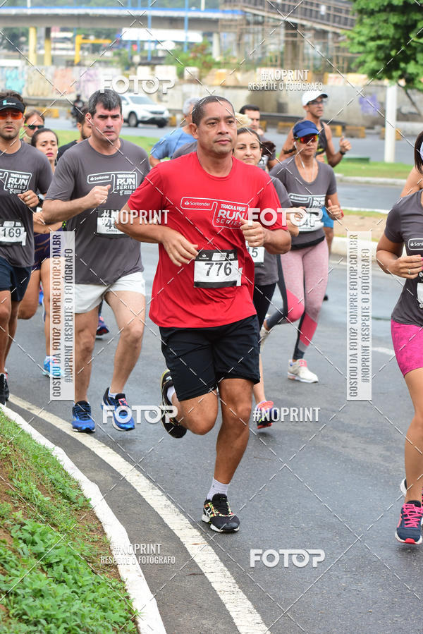 Buy your photos of the eventSantander Track&Field Run Series - Shopping da Bahia on Fotop