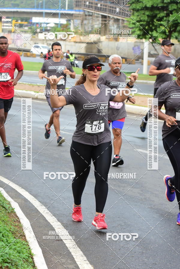 Buy your photos of the eventSantander Track&Field Run Series - Shopping da Bahia on Fotop