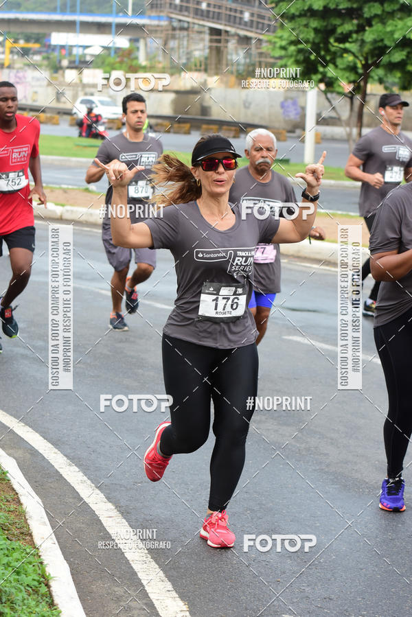 Buy your photos of the eventSantander Track&Field Run Series - Shopping da Bahia on Fotop