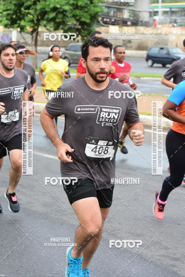 Buy your photos of the eventSantander Track&Field Run Series - Shopping da Bahia on Fotop