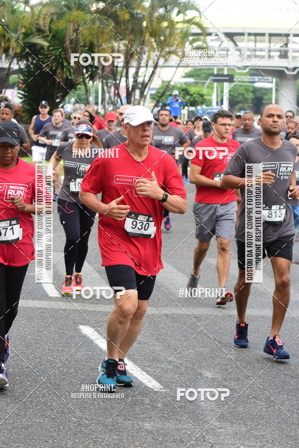Buy your photos of the eventSantander Track&Field Run Series - Shopping da Bahia on Fotop