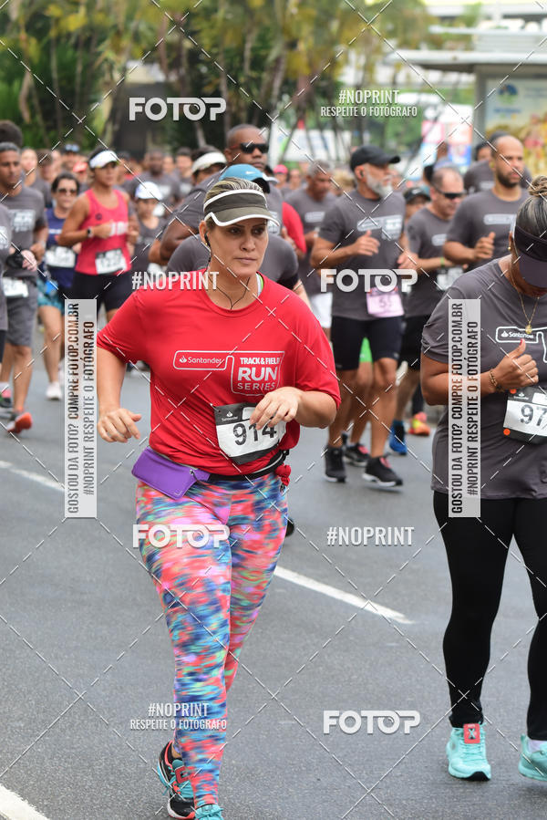 Buy your photos of the eventSantander Track&Field Run Series - Shopping da Bahia on Fotop