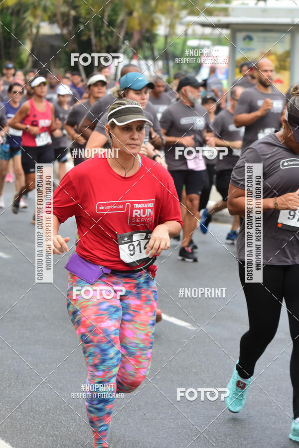 Buy your photos of the eventSantander Track&Field Run Series - Shopping da Bahia on Fotop