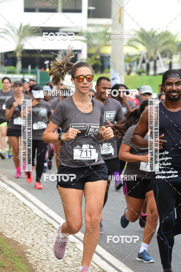 Buy your photos of the eventSantander Track&Field Run Series - Shopping da Bahia on Fotop