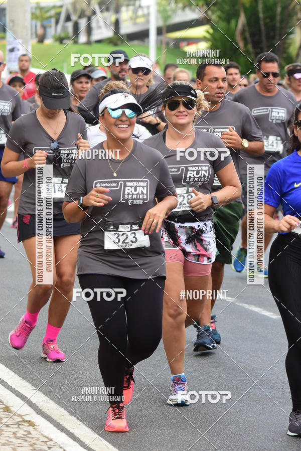 Buy your photos of the eventSantander Track&Field Run Series - Shopping da Bahia on Fotop
