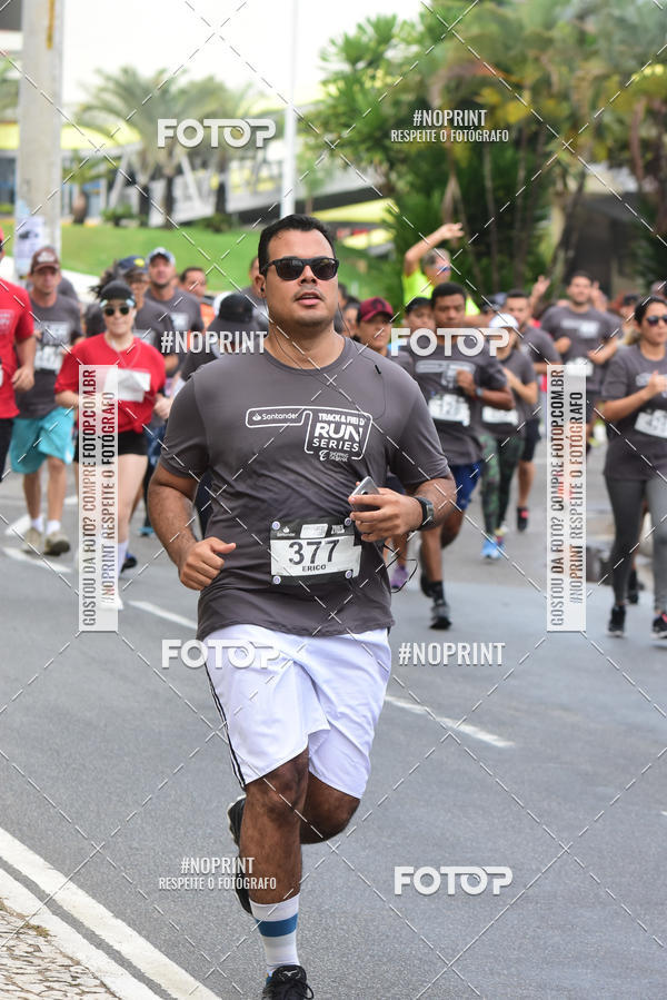 Buy your photos of the eventSantander Track&Field Run Series - Shopping da Bahia on Fotop