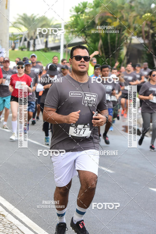 Buy your photos of the eventSantander Track&Field Run Series - Shopping da Bahia on Fotop