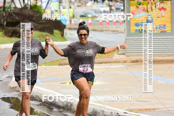 Buy your photos of the eventSantander Track&Field Run Series - Shopping da Bahia on Fotop