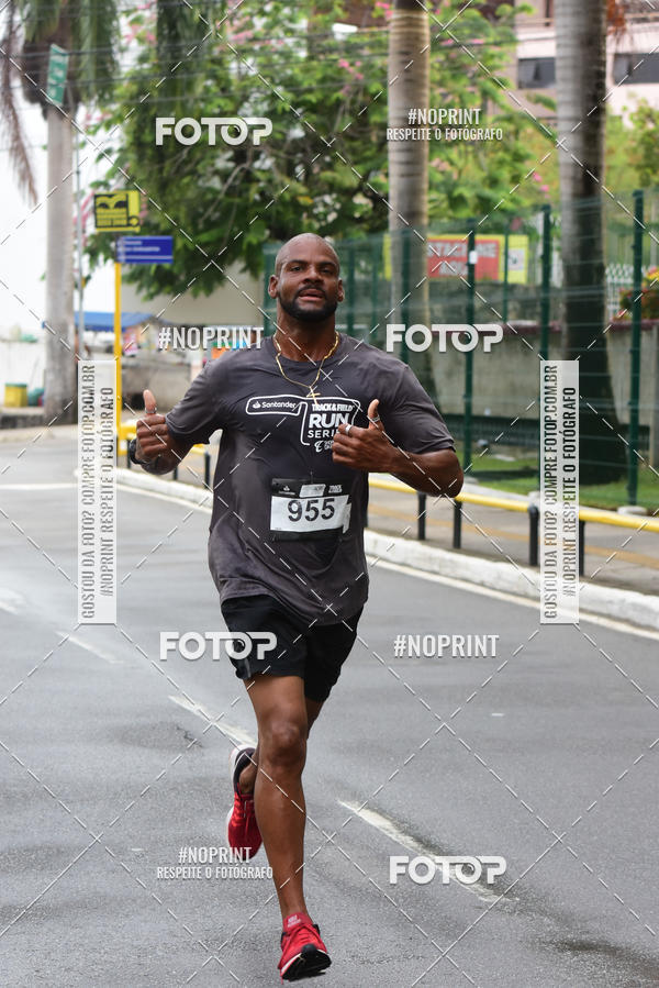 Buy your photos of the eventSantander Track&Field Run Series - Shopping da Bahia on Fotop