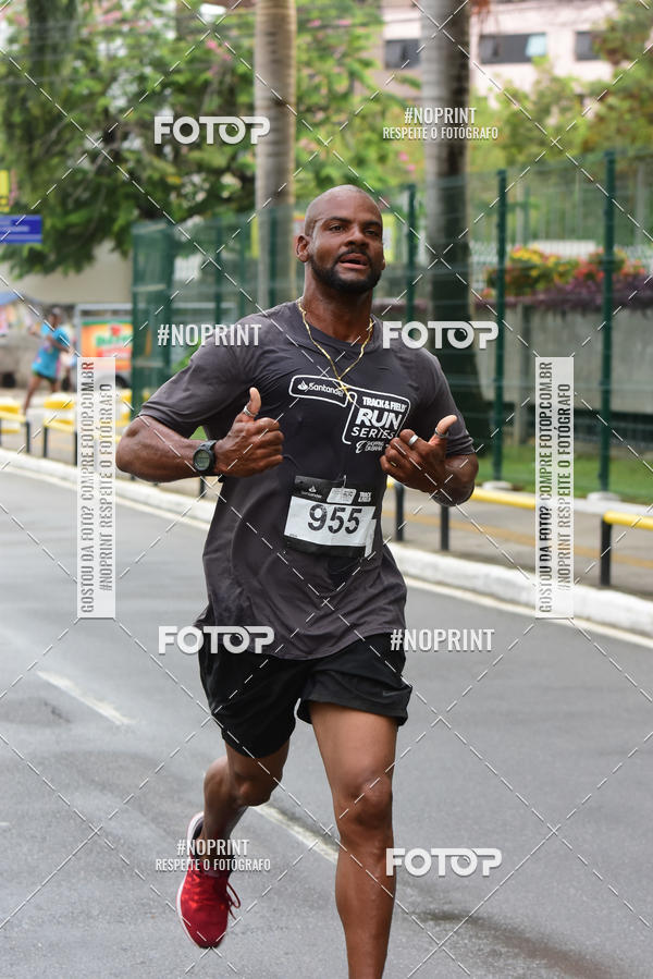 Buy your photos of the eventSantander Track&Field Run Series - Shopping da Bahia on Fotop