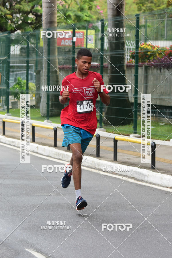 Buy your photos of the eventSantander Track&Field Run Series - Shopping da Bahia on Fotop