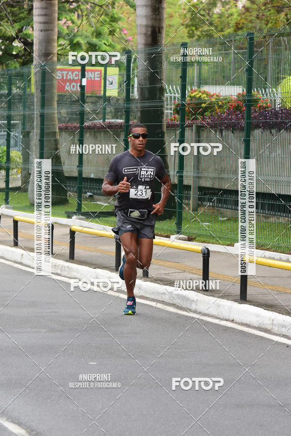 Buy your photos of the eventSantander Track&Field Run Series - Shopping da Bahia on Fotop