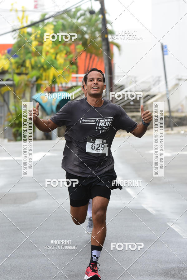 Buy your photos of the eventSantander Track&Field Run Series - Shopping da Bahia on Fotop