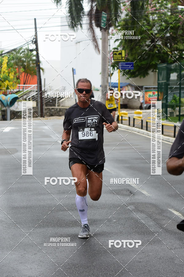 Buy your photos of the eventSantander Track&Field Run Series - Shopping da Bahia on Fotop