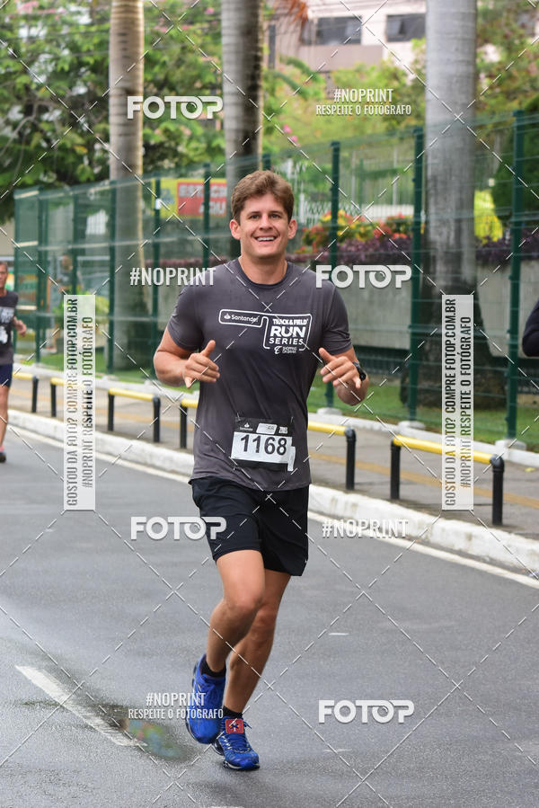 Buy your photos of the eventSantander Track&Field Run Series - Shopping da Bahia on Fotop
