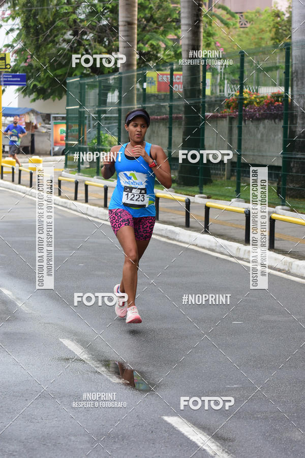 Buy your photos of the eventSantander Track&Field Run Series - Shopping da Bahia on Fotop