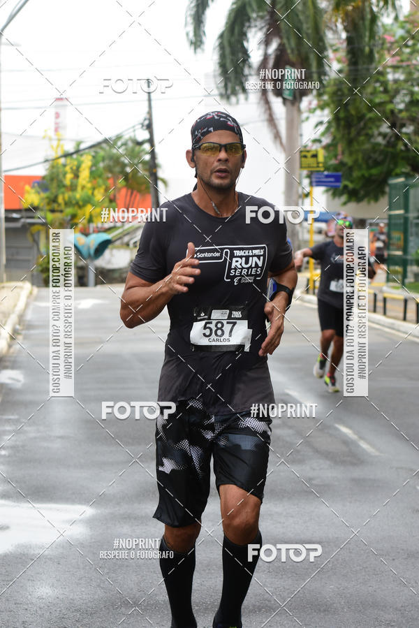 Buy your photos of the eventSantander Track&Field Run Series - Shopping da Bahia on Fotop