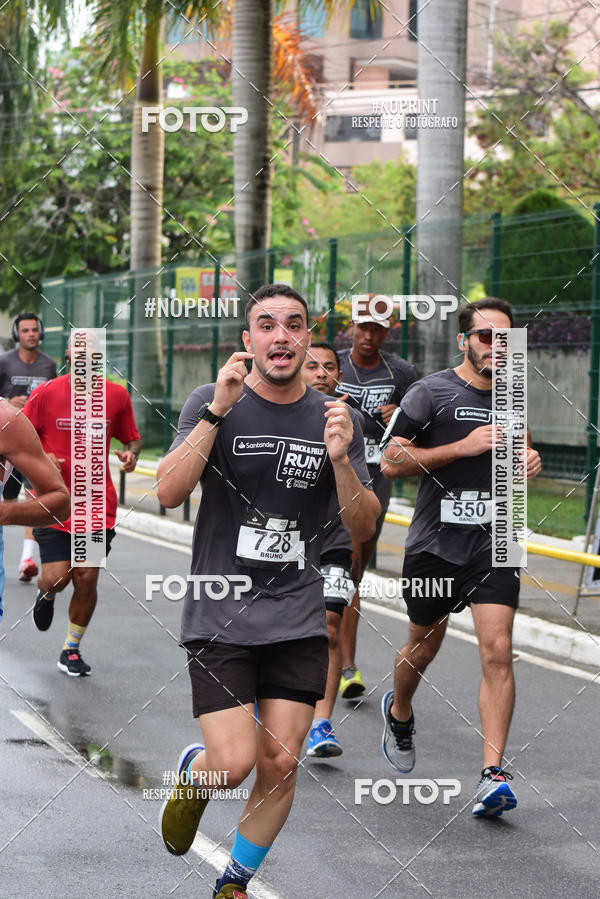 Buy your photos of the eventSantander Track&Field Run Series - Shopping da Bahia on Fotop