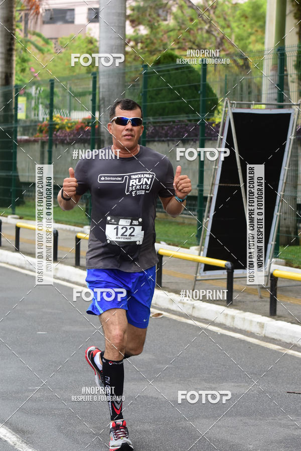 Buy your photos of the eventSantander Track&Field Run Series - Shopping da Bahia on Fotop