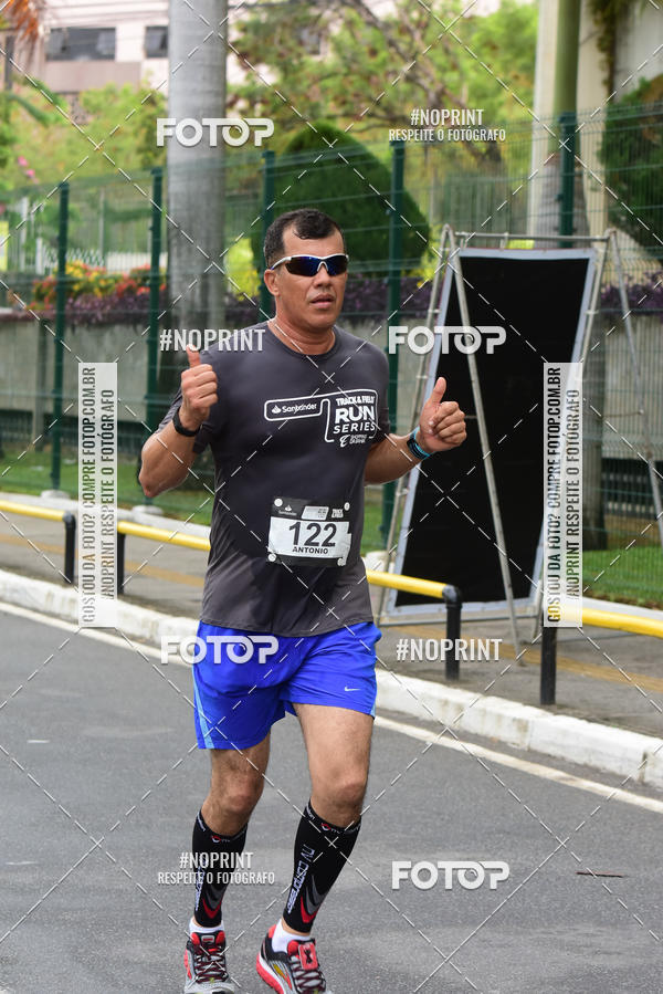 Buy your photos of the eventSantander Track&Field Run Series - Shopping da Bahia on Fotop