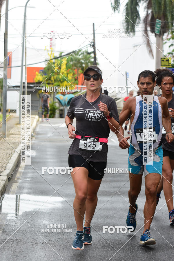 Buy your photos of the eventSantander Track&Field Run Series - Shopping da Bahia on Fotop