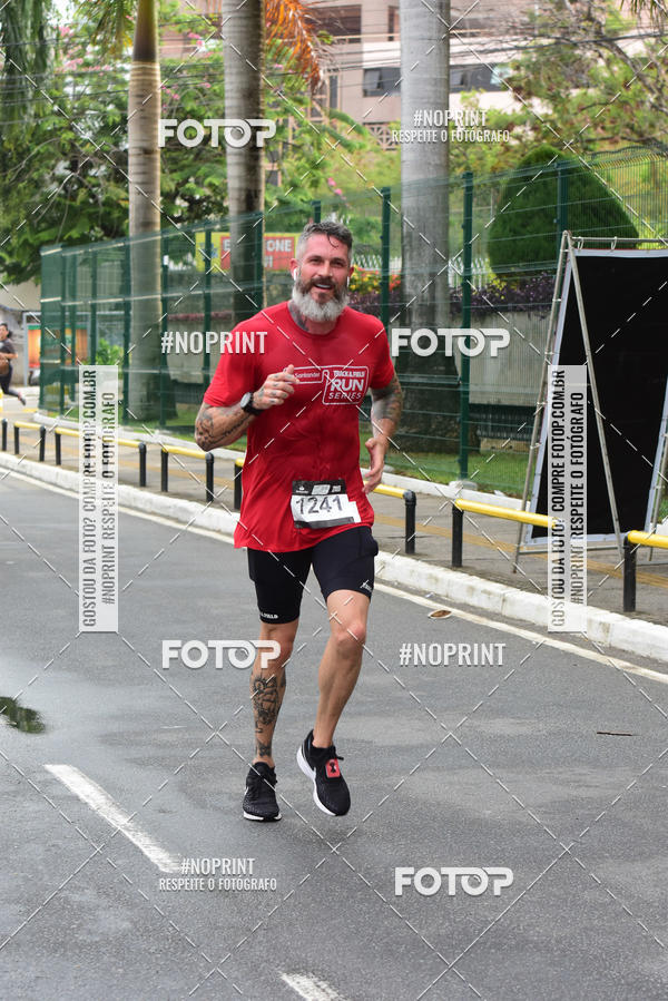 Buy your photos of the eventSantander Track&Field Run Series - Shopping da Bahia on Fotop