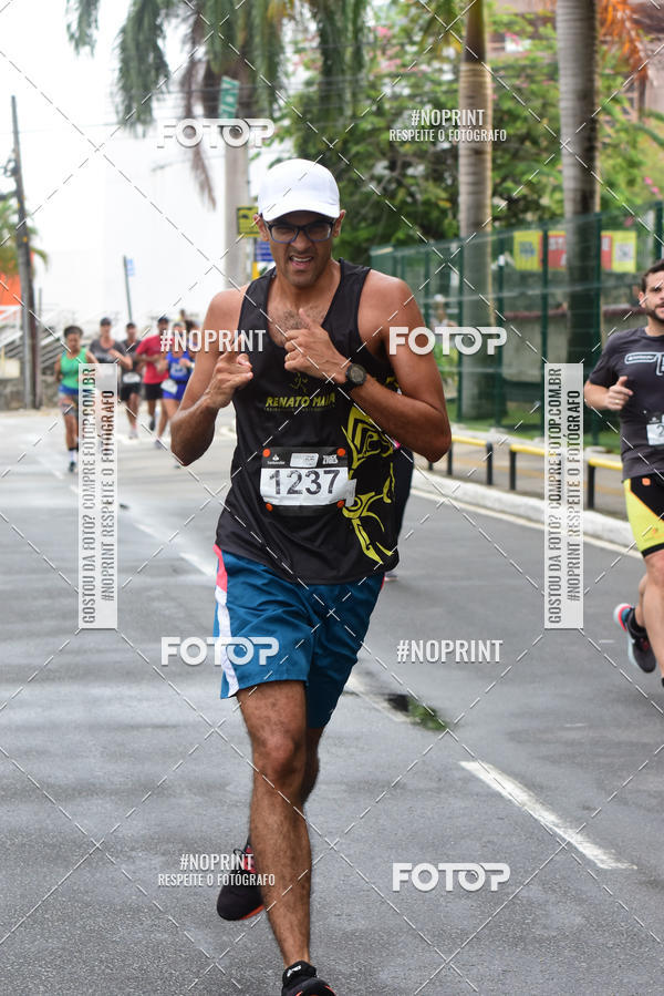Buy your photos of the eventSantander Track&Field Run Series - Shopping da Bahia on Fotop
