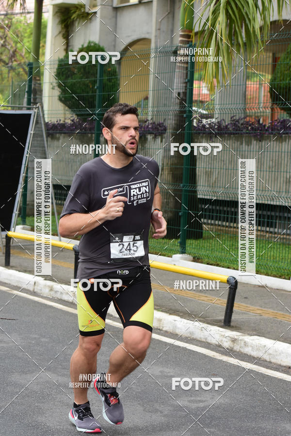Buy your photos of the eventSantander Track&Field Run Series - Shopping da Bahia on Fotop