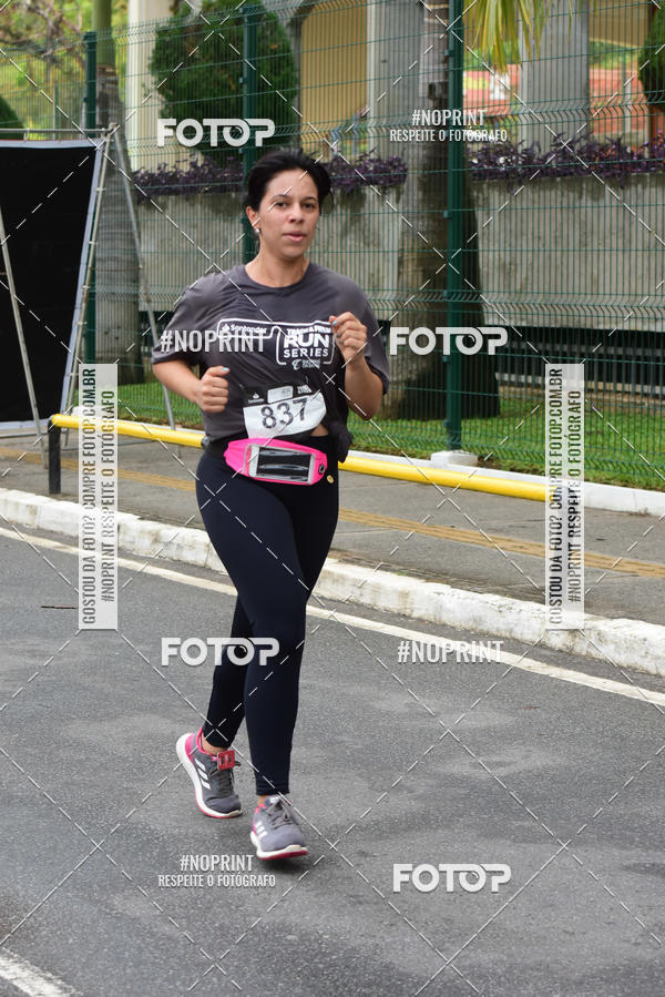 Buy your photos of the eventSantander Track&Field Run Series - Shopping da Bahia on Fotop