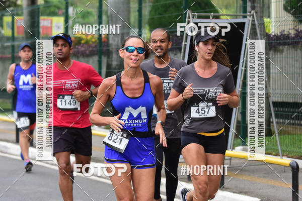 Buy your photos of the eventSantander Track&Field Run Series - Shopping da Bahia on Fotop