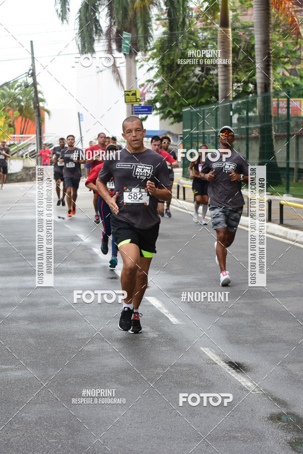 Buy your photos of the eventSantander Track&Field Run Series - Shopping da Bahia on Fotop
