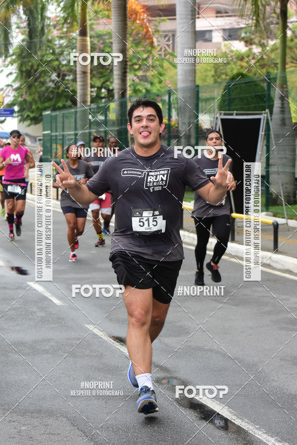 Buy your photos of the eventSantander Track&Field Run Series - Shopping da Bahia on Fotop