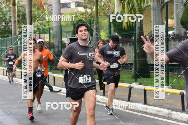Buy your photos of the eventSantander Track&Field Run Series - Shopping da Bahia on Fotop