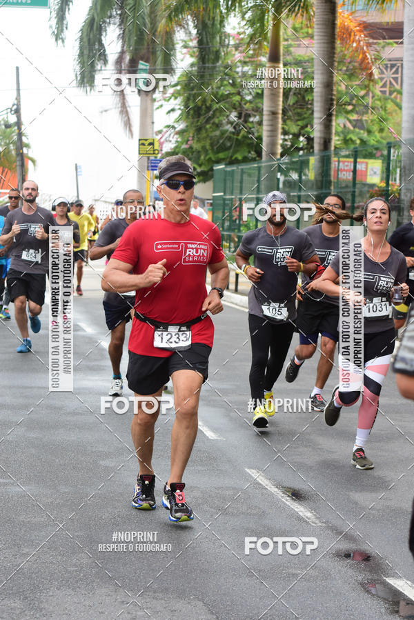 Buy your photos of the eventSantander Track&Field Run Series - Shopping da Bahia on Fotop
