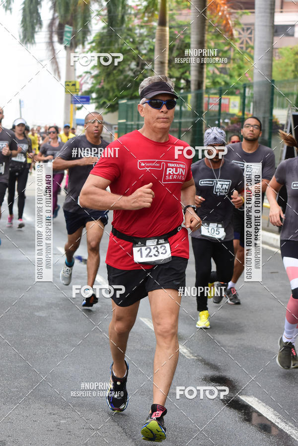 Buy your photos of the eventSantander Track&Field Run Series - Shopping da Bahia on Fotop