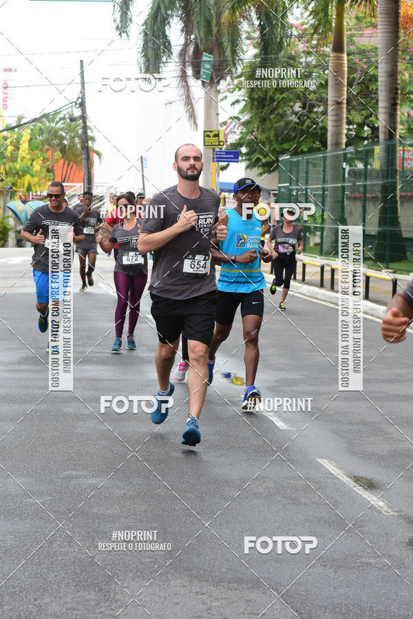 Buy your photos of the eventSantander Track&Field Run Series - Shopping da Bahia on Fotop